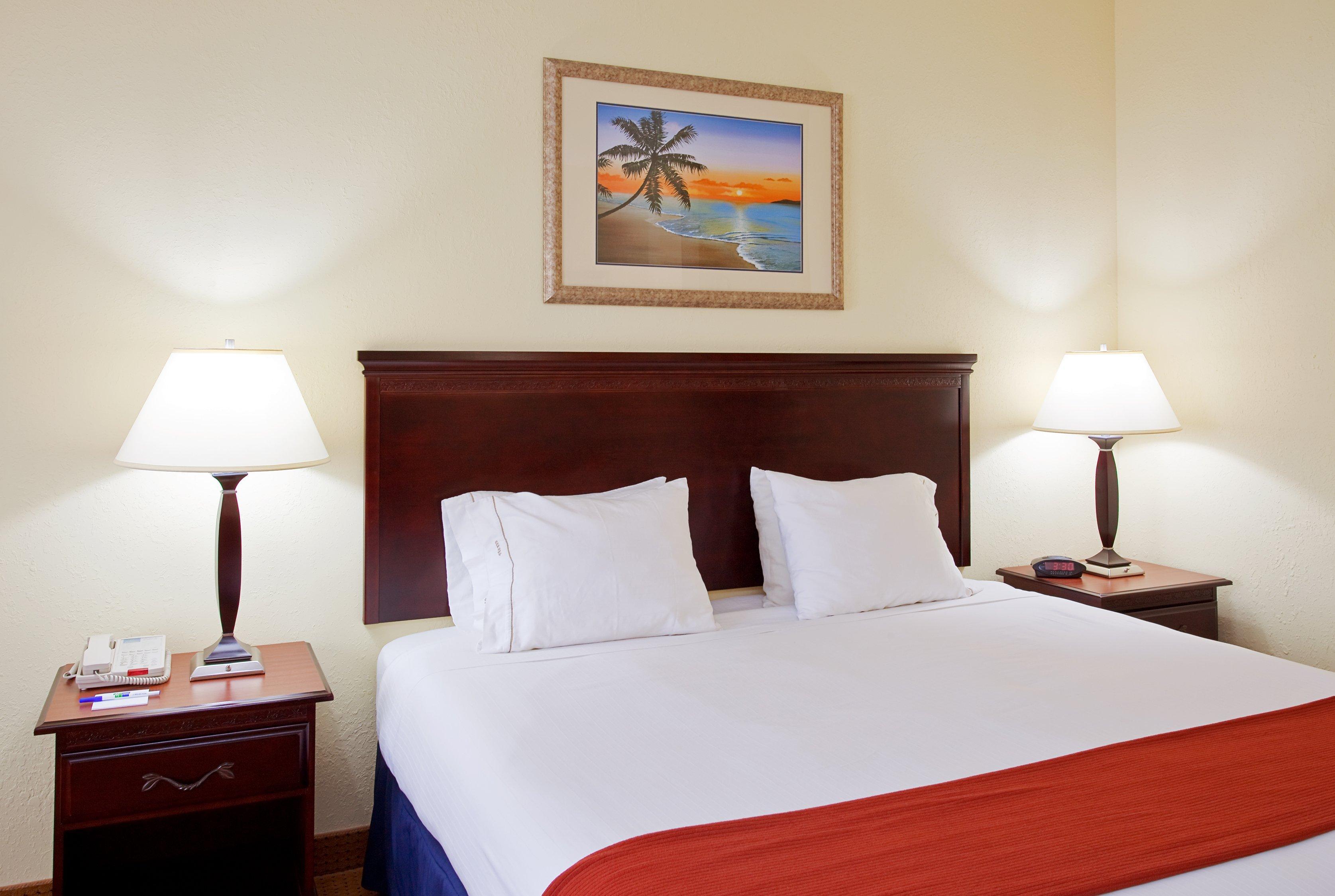 Holiday Inn Express Hotel & Suites Panama City-Tyndall Екстериор снимка