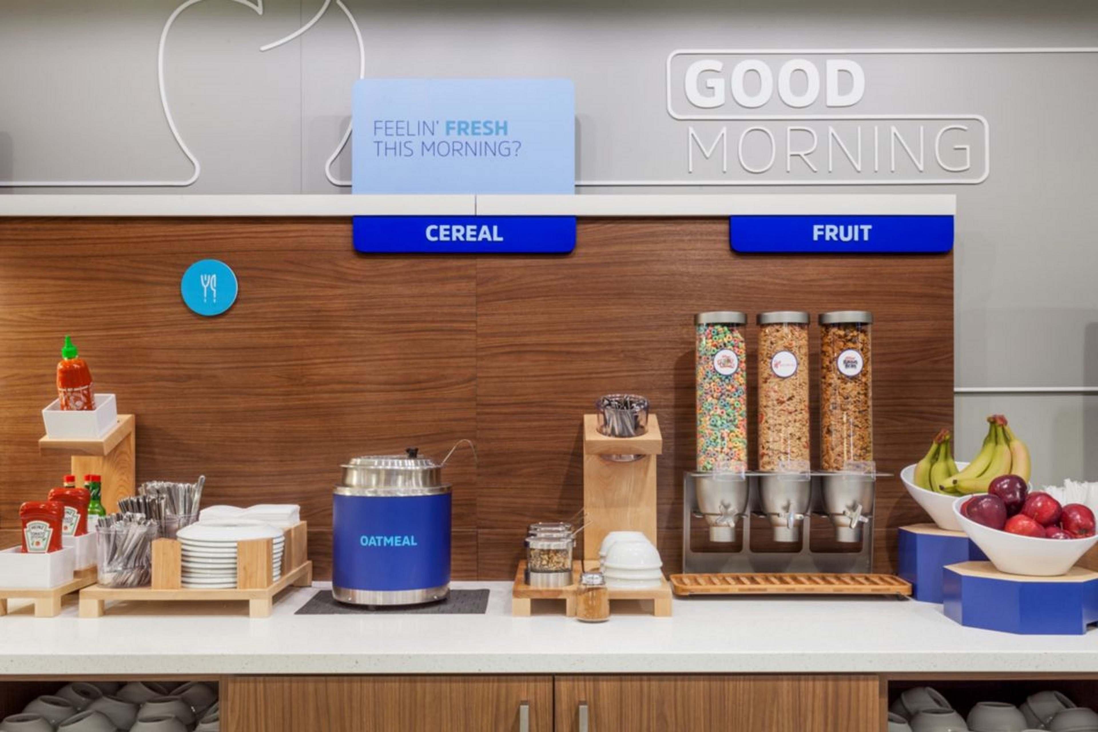 Holiday Inn Express Hotel & Suites Panama City-Tyndall Екстериор снимка